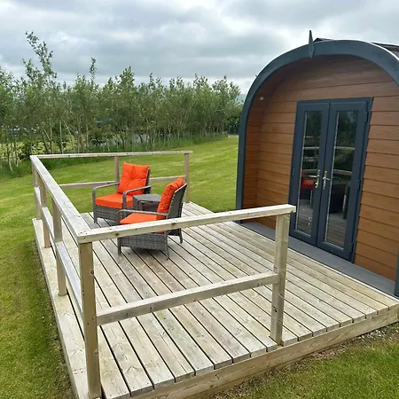 Three Peaks Pods Hotel Bentham Exterior photo
