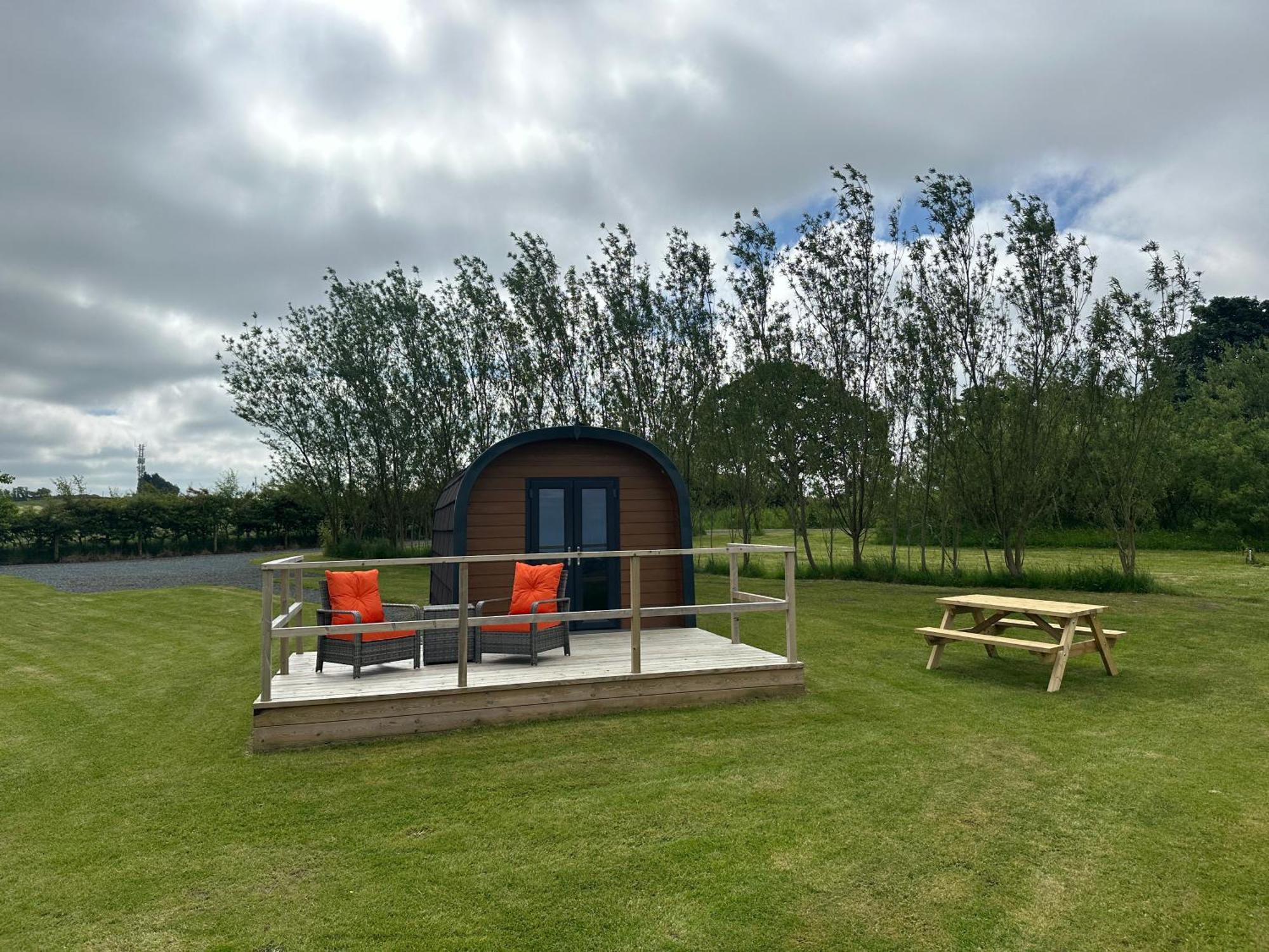 Three Peaks Pods * Bentham